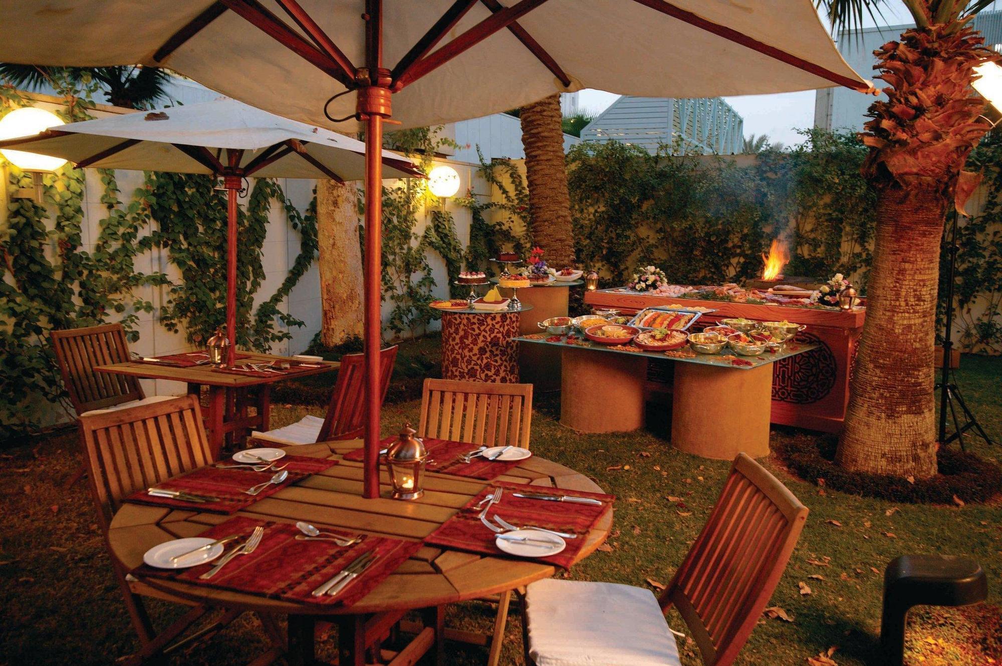Al Khozama Hotel Riaad Buitenkant foto