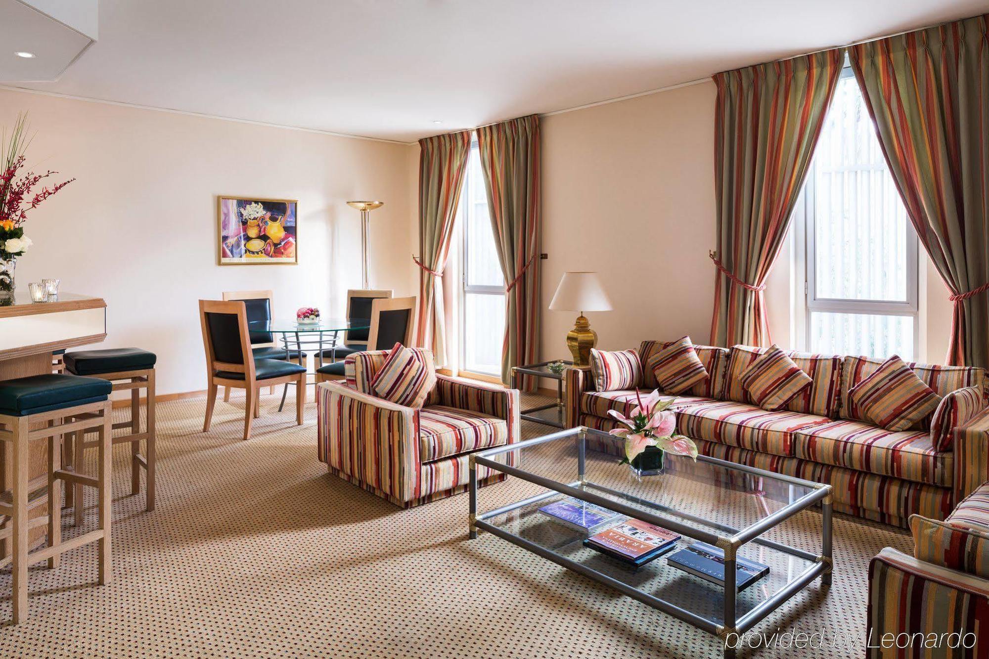 Al Khozama Hotel Riaad Kamer foto